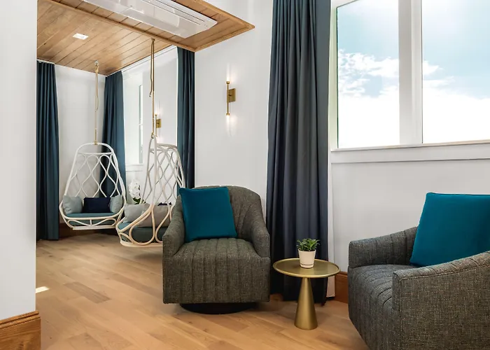 Lily Hall-a Boutique Hotel Pensacola