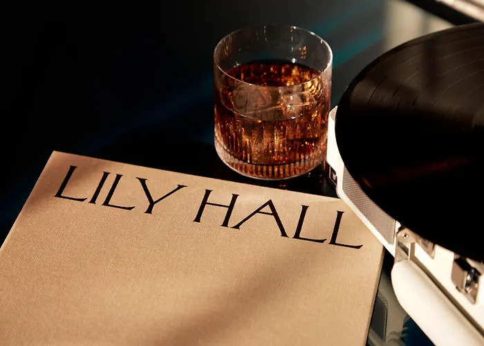 Lily Hall-a Boutique 4*