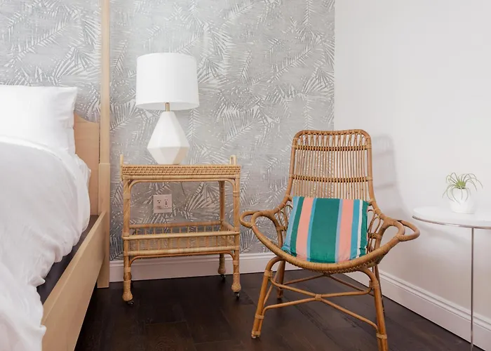 Hotel Lily Hall-a Boutique